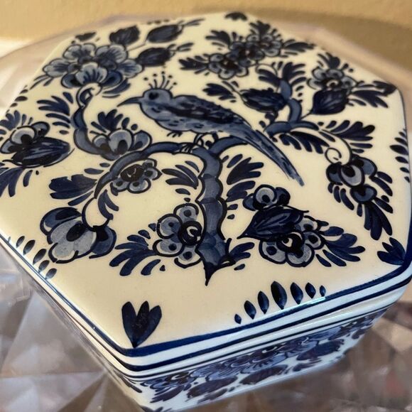 Dieft Blauw Blue and White Bird Vintage Trinket Box Hand Painted Made inHolland - Picture 4 of 15